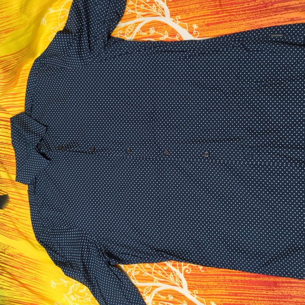 Perry Ellis Men's Dress Shirt, Used, Size M Slim Fit